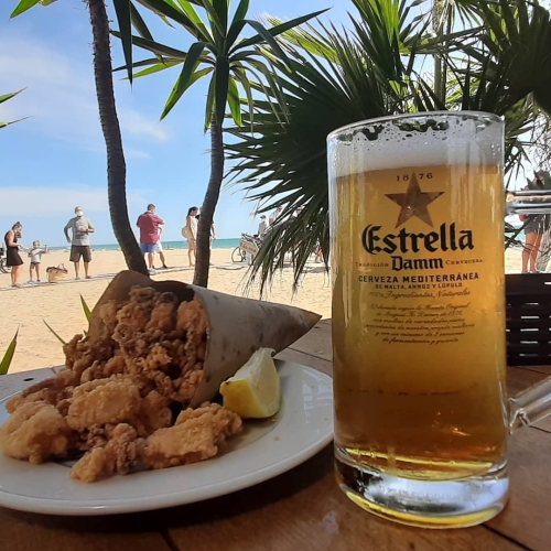 Bon dissabte, calamares❗ Ja pots demanar uns calamars a l'andalusa des d'aquí 