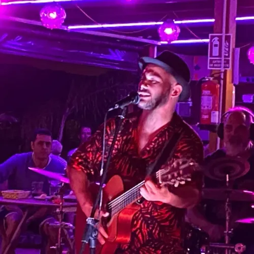 Anoche, viernes 25 de junio, empezamos las Nits Musicals con Ismael Gonz&aacute; 