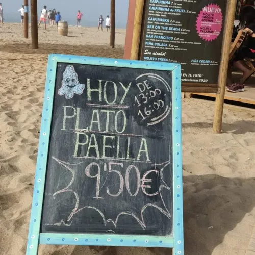 Primer día de la paella Os esperamos, calamares #medusabyelcalam 