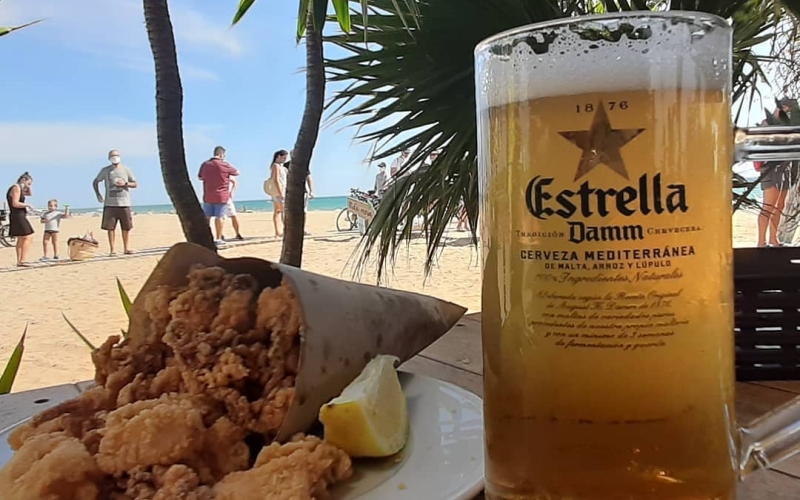 Bon dissabte, calamares❗
Ja pots demanar uns calamars a l'andalusa des d'aquí 