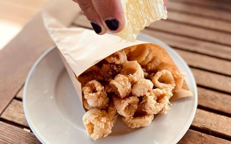 Bon dissabte, calamares!!Alargar el vermut para esperar... La paella 