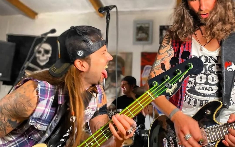 AVUI, divendres 1 d'octubre en directe a les 22.00H @bigmouthers am 