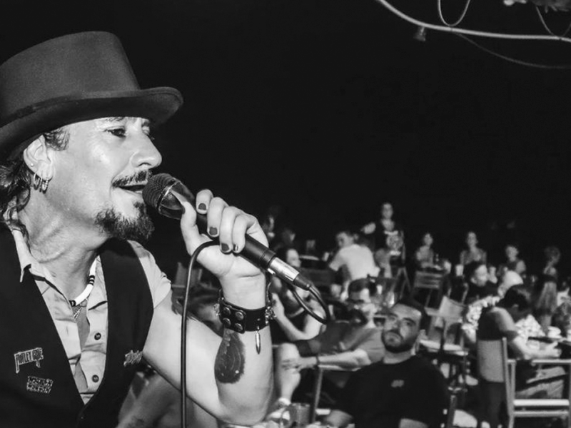 ÚLTIM THUNDER KARAOKE 